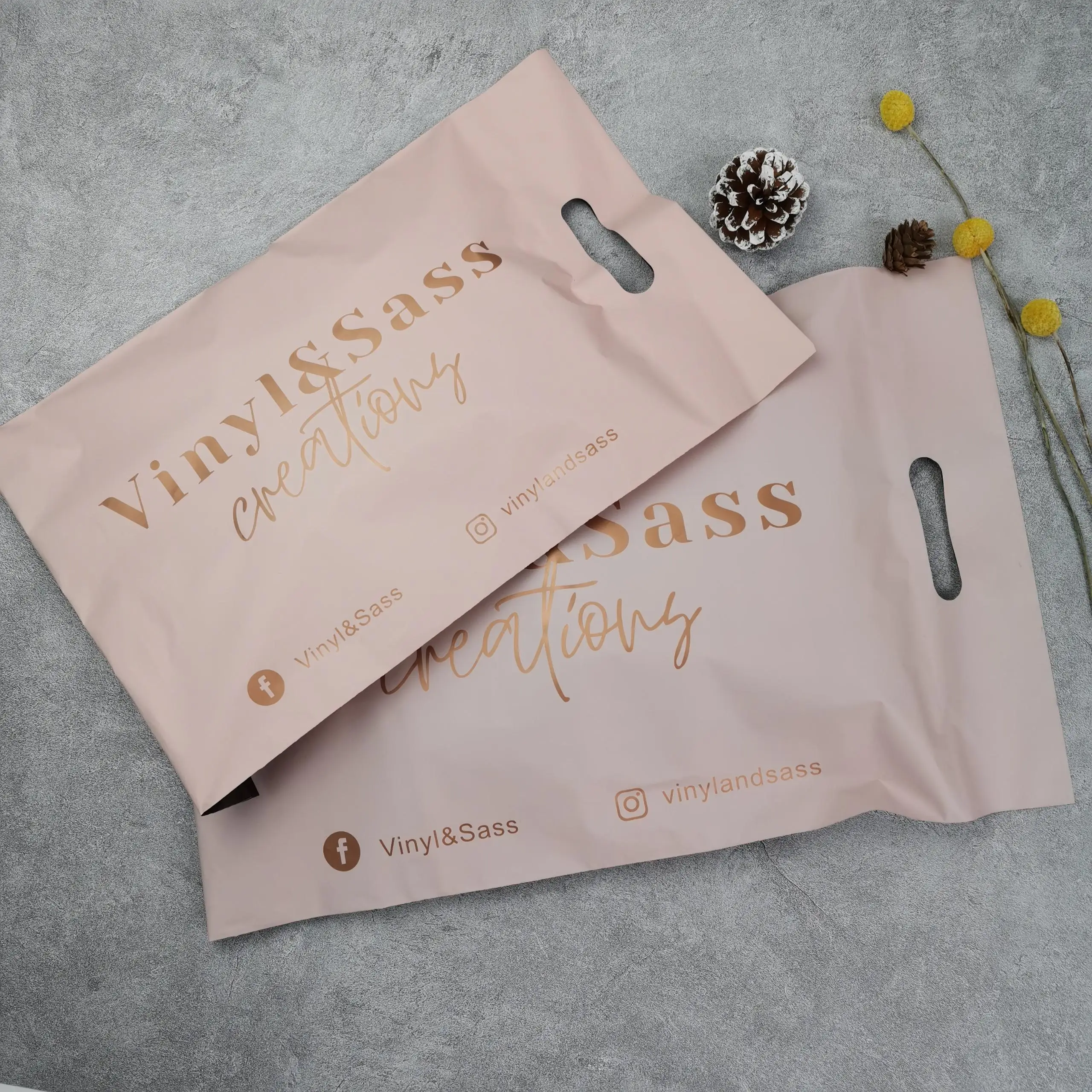 

biodegradable luxury pink poly mailer with gold logo handle custom own logo custom package shipping bags