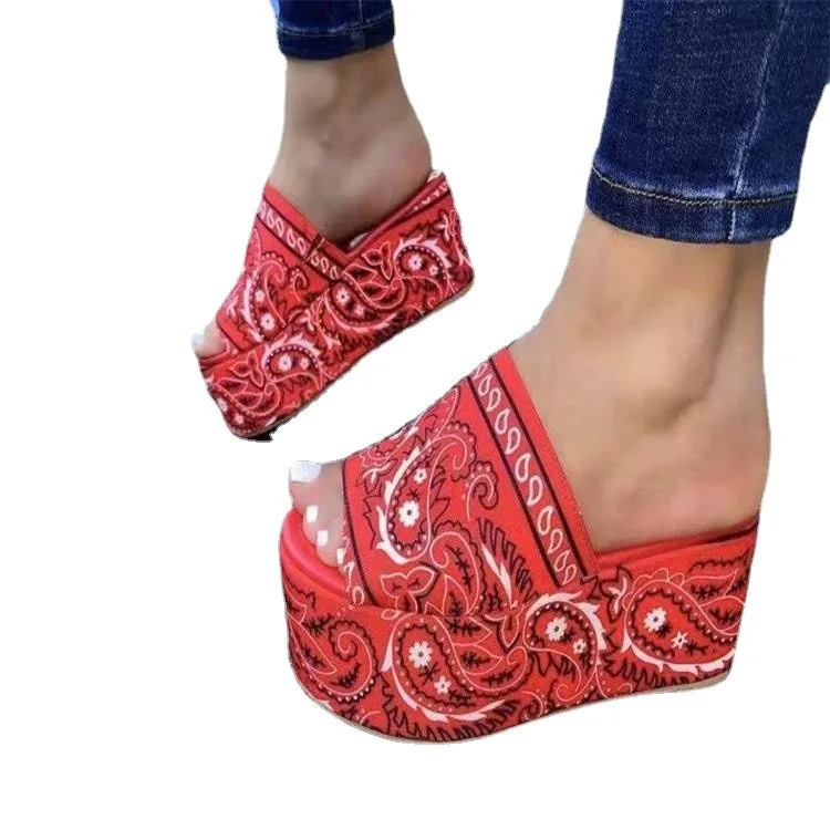 

New thick bottom platform sandal slope with font cashew flower silk slippers female foreign trade large spot, As picture