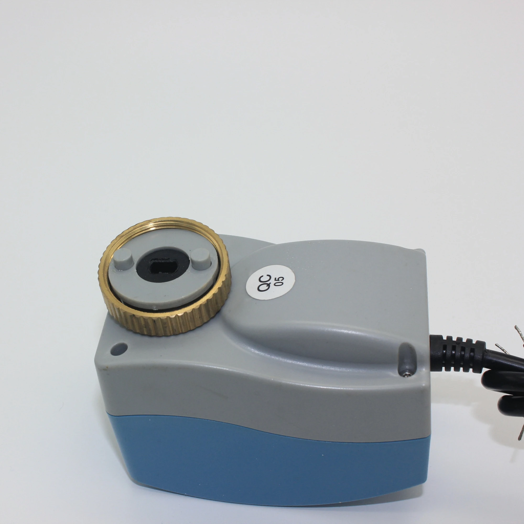 
DN15/20/25/32 2 way 3-way motorized brass water valve with 220v motor electric drive for HVAC 