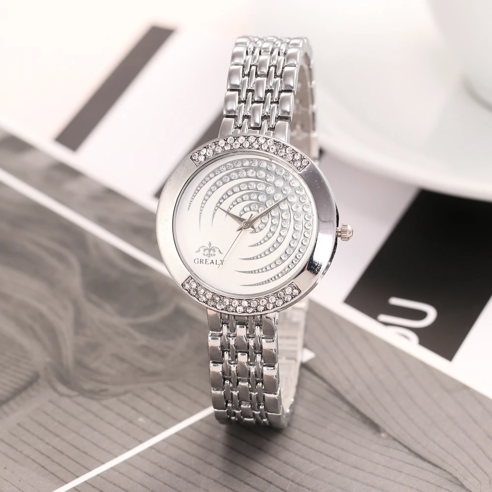

Men Watches Quartz Logo Rhinestone Decorative Bracelet Buckle Watches Women Quartz Wrist Watch Wholesale, Picture shows