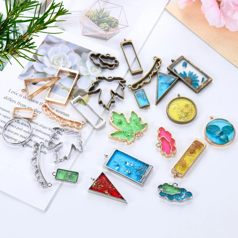 

10pcs/Set High Quality Geometric Figure Charm Photo Frame Hollow Glue Pendant Charms DIY Handmade Jewelry Making Findings