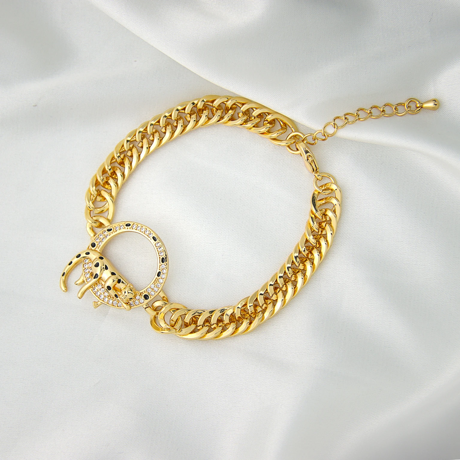 

Latest Style Leopard Print Cuban Chain Bracelet Gold Plate Zircon Bracelet Women