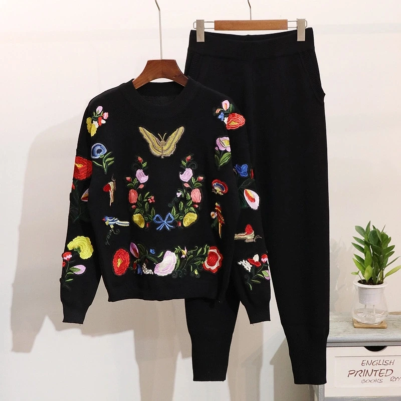 

Women Sweater And Pants Sets Embroidery Butterfly Flowers Pullover Knitwear Pants 2 Piece Autumn Winter Knit Outfits Set, Black