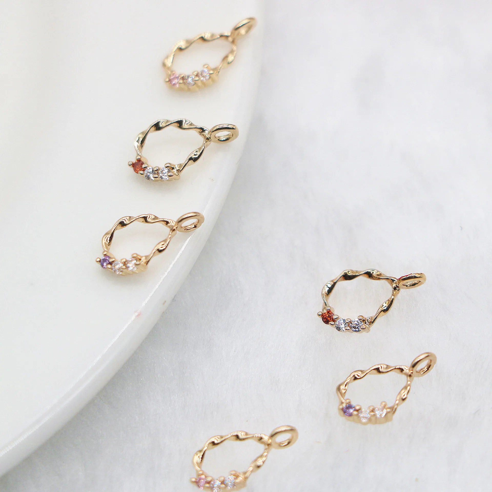 

Wholesale Luxury Round Geometric 3D Nail Arts decorated gold plate Zircon Nail Charms Drop Pendant Nail Sticker for Women Beauty