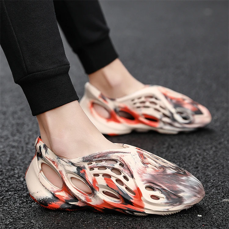 

Summer Large Size INS Original Quality Brand Logo Custom Yeezy Sandals Beach Shoes Yeezy Men's Slippers