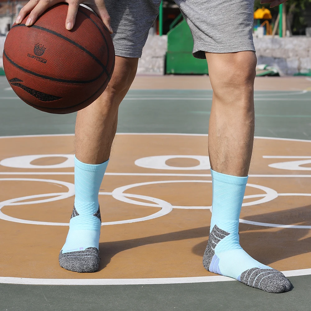 

High Quality Cushion Light Blue Basketball Tranning Socks Anti Blister Basketball Field Ball Socks Sale