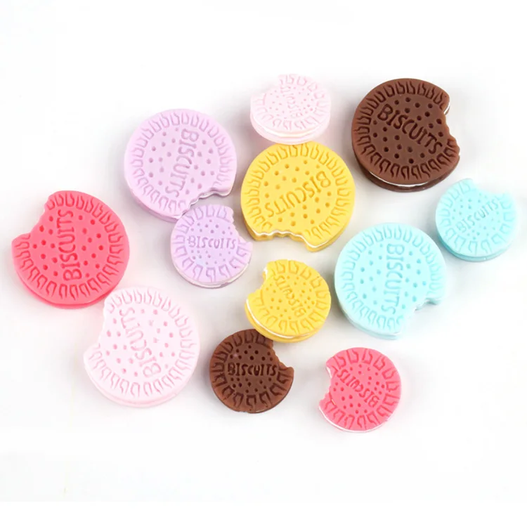 

yiwu insheen round artificial one more bite biscuit design flatback resin cabochon for keychain keyring