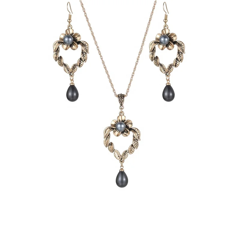

High Quality Jewelry Heart Shape Pendant Hawaiian Beads Necklace Earring Set Women, Golden