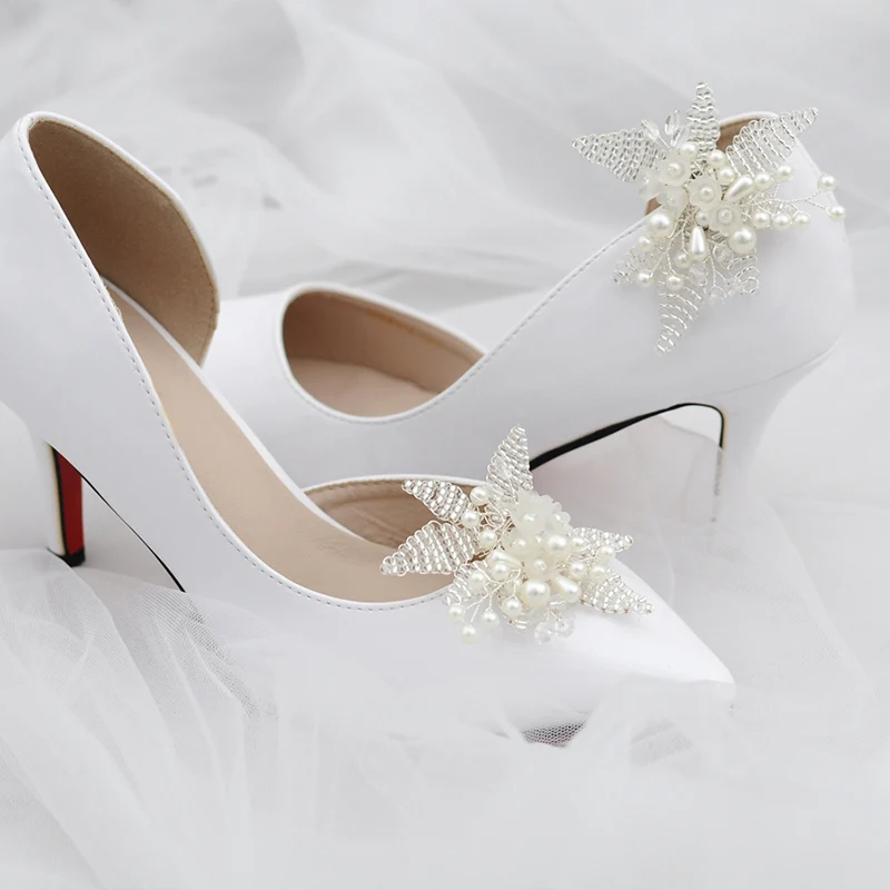 2PCS Handmade Pearl and Crystals Flower Shoe Clips Party Shoe Buckle Bridal Wedding Shoes Decoration Charms 