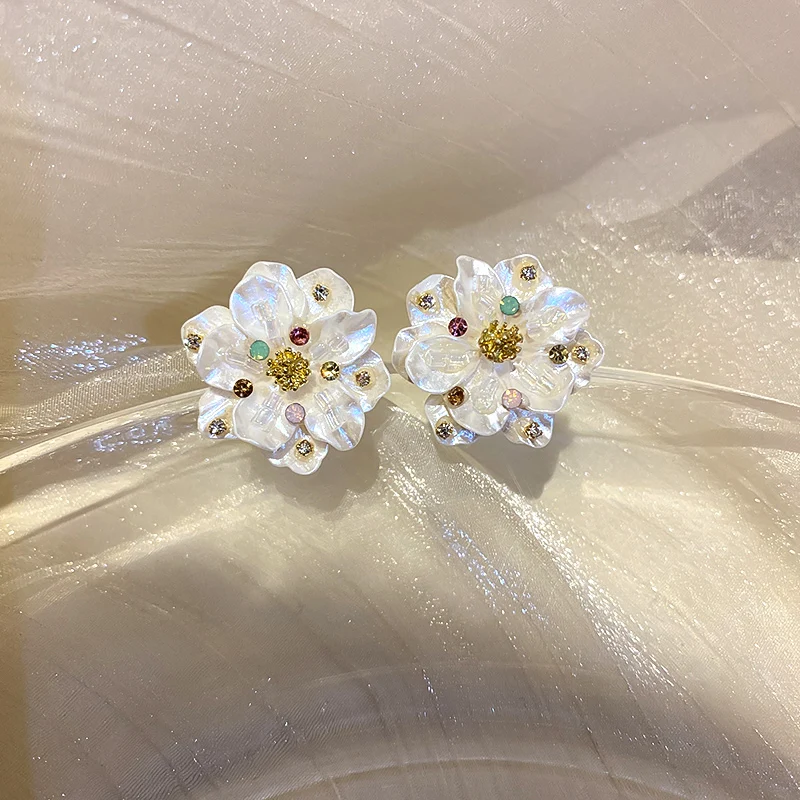 

fashion multi color tiny diamond flower stud earrings