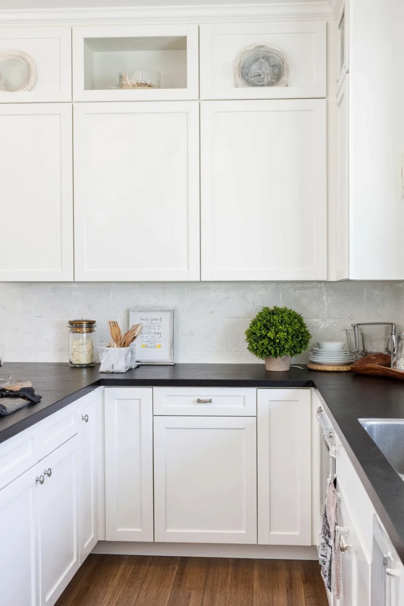 Final thoughts on white kitchen cabinets with dark countertops