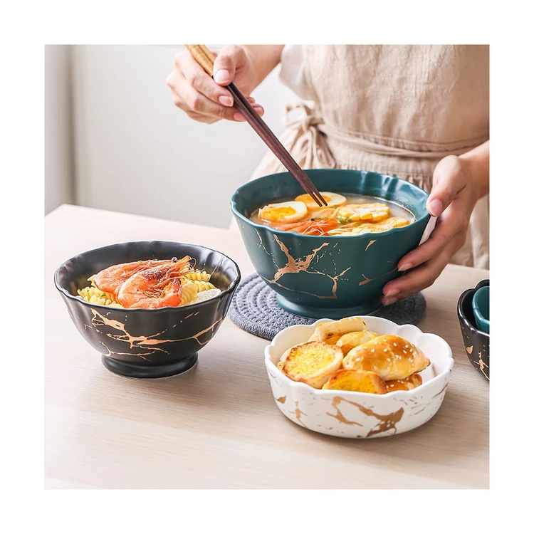 

New wholesale fancy ceramic combination soup bowl with wooden handle plates and bowls