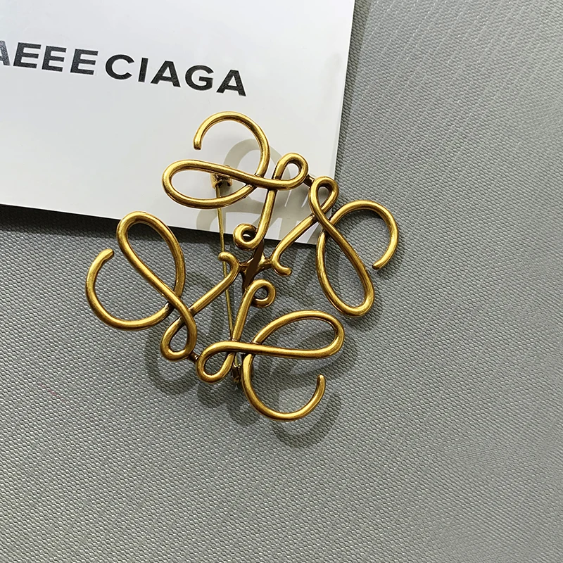 

Designer Jewelry Earrings Gold Plated Brand Original By Hand Trendy Jewelry Letter CC CD GG Designer Brooch Pins, Picture color