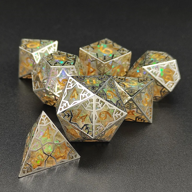 

Factory direct sale latest 7pcs/set hollow resin dice set DND role playing RPG board game entertainment dice sharp gem dice