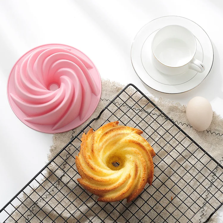 

6 Inch Cyclone Cake making Mold Tornado shape cake baking mold