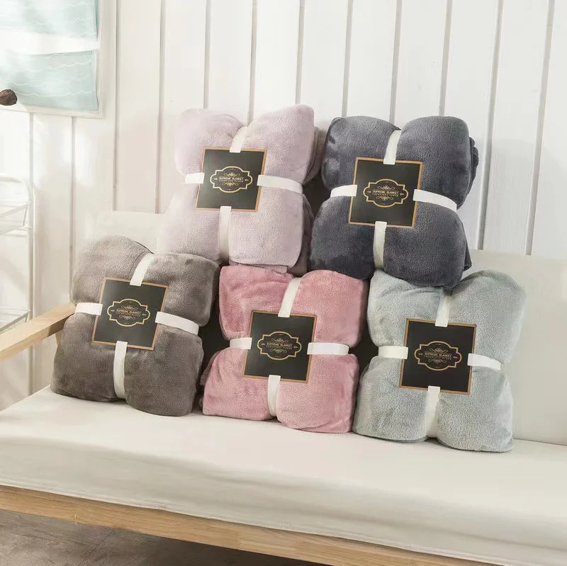 Custom Soft Thick Winter Plaid Coral  Fleece Blankets Manufacturer Twin Size Travel Fleece Winter Blankets for Double Bed