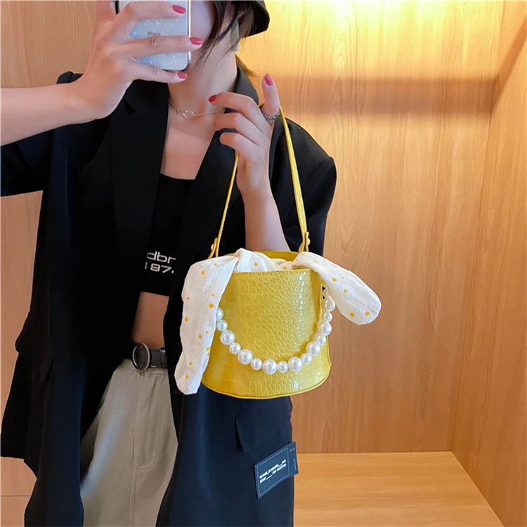 

Amazon 2021 Summer Print Bucket Flowers Cute Pearl Bag Shoulder, As picture