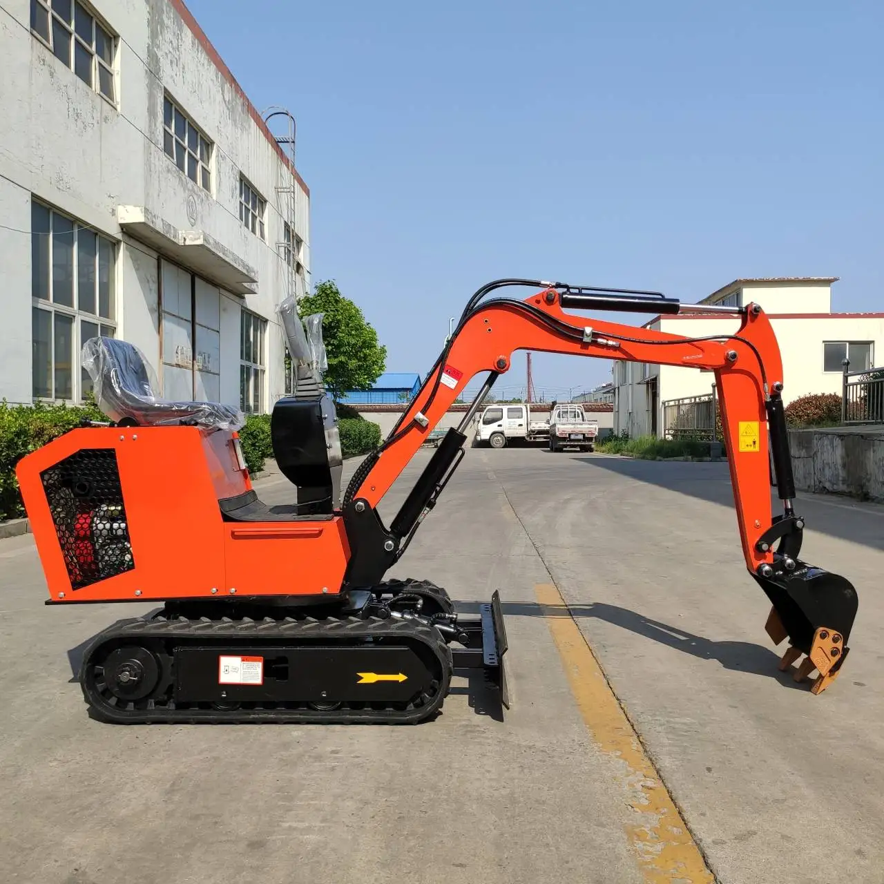 Экскаватор кубов в час. Мини-экскаватор hightop ht10. китайский мини экскаватор. экскаватор китайский гусеничный. экскаватор 1 м3.
