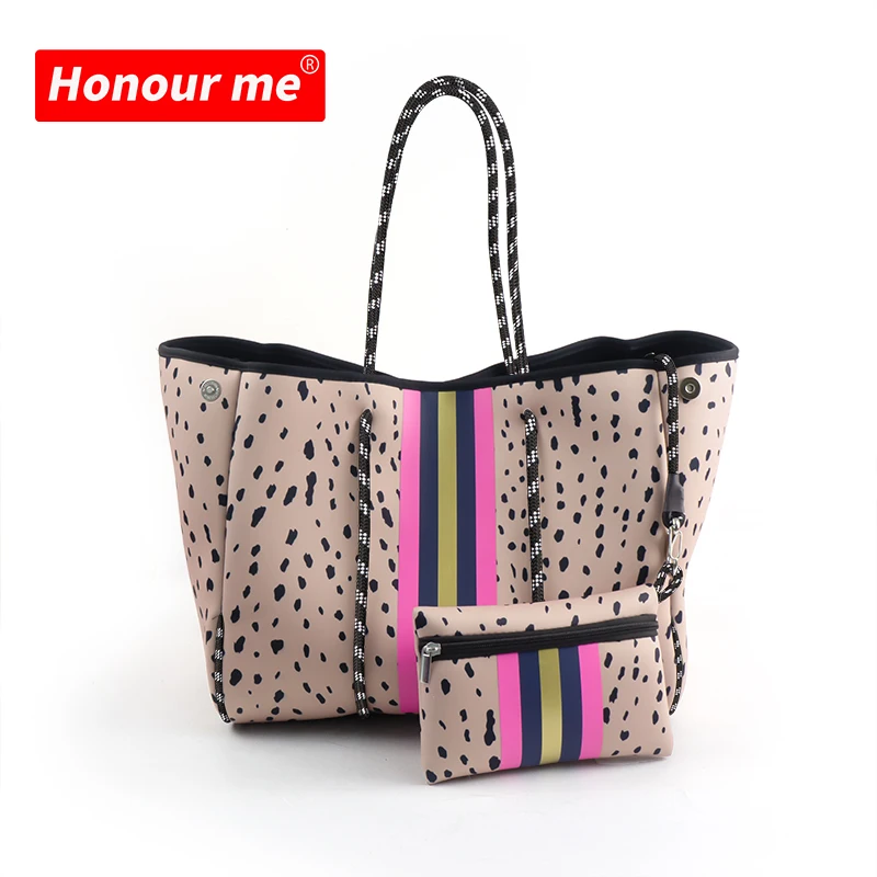 

2021 Wholesale fashionable leopard printing neoprene beach handbag waterproof purse neoprene bag, Sample or customized