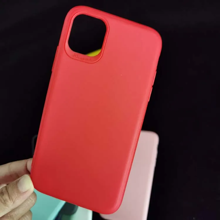 

High Quality Smart Custom 1.6mm 3D Camera Hole Design Silicone Soft Skin Feel TPU Matte Phone Back Cover Case For Iphone Xs Max