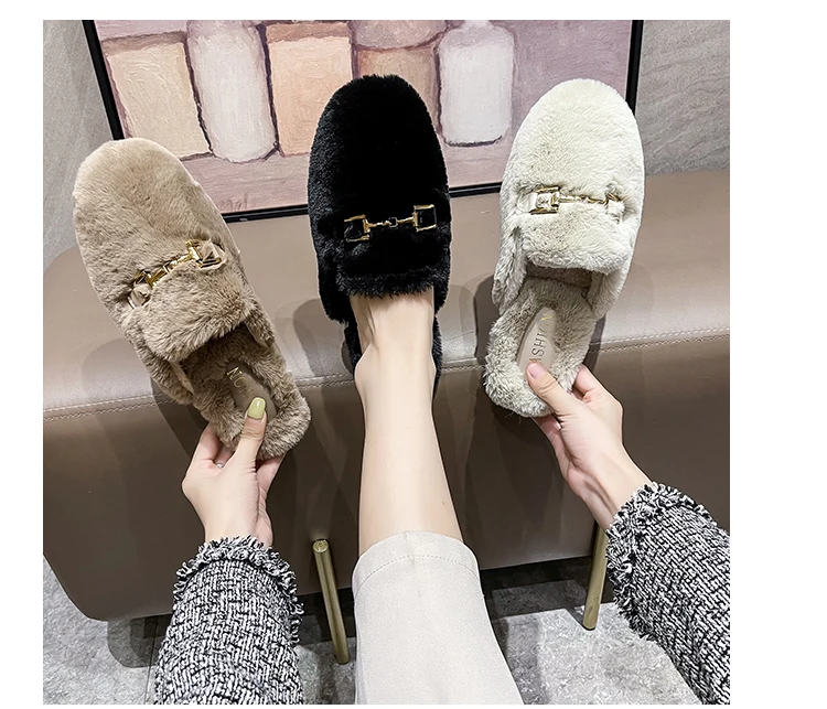 

2021 Luxury Newest Metal D shape button Women Slipper Flat Slippers For Women Faux Fuzzy Slippers Women