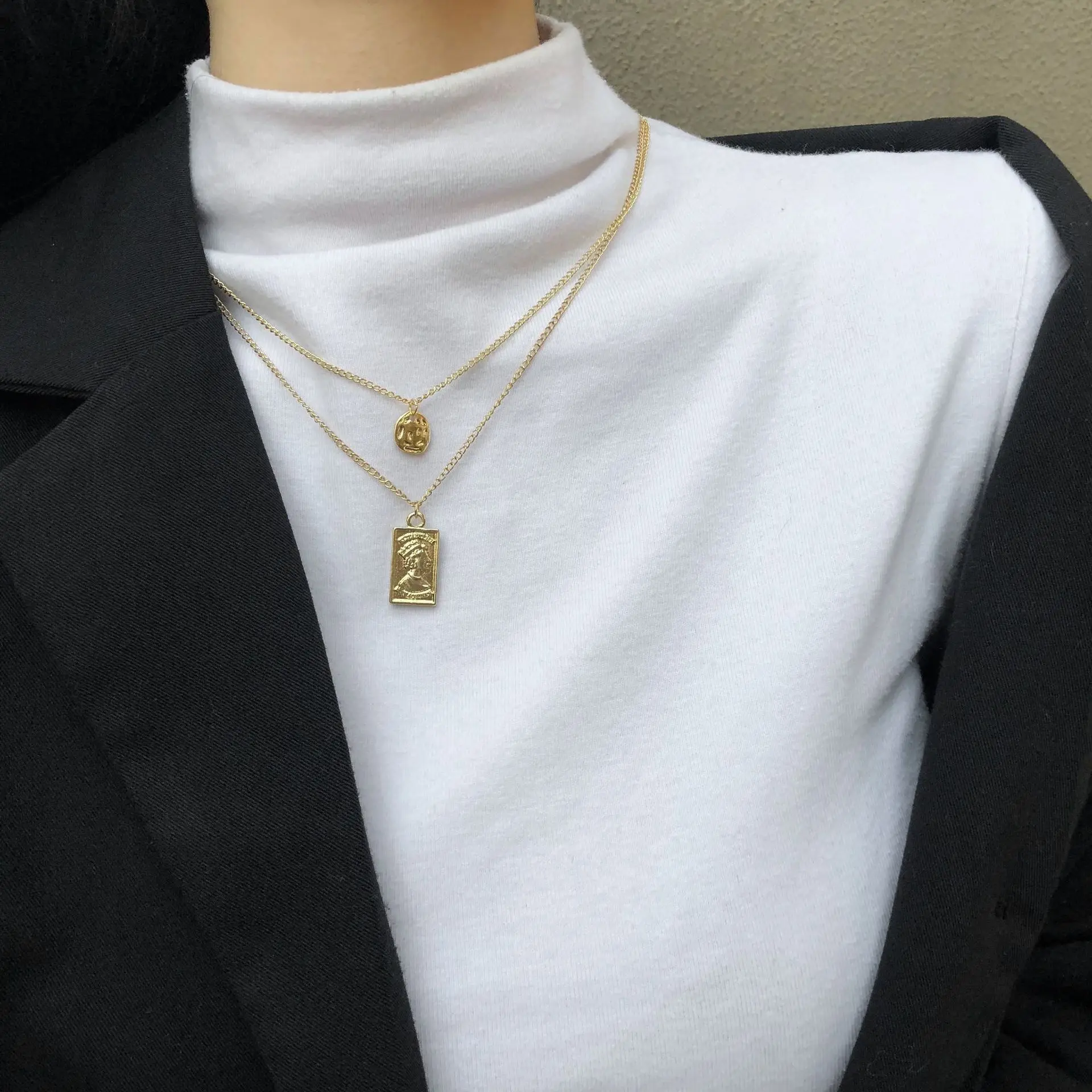 

JUHU European and American retro style square portrait embossed double necklace female clavicle necklace Korean personality meta, Gold