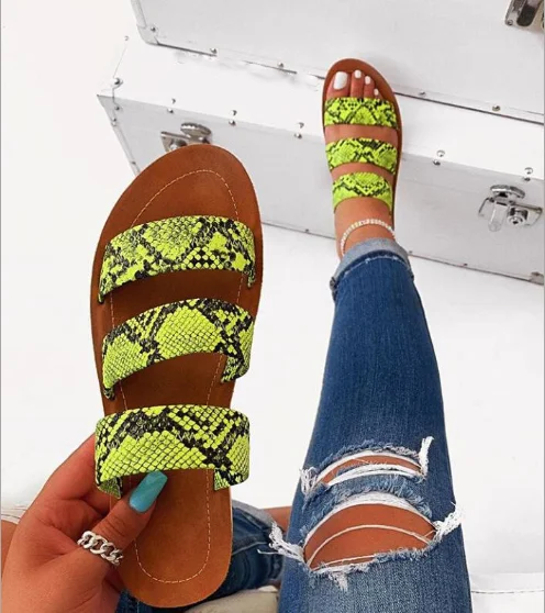 

Hot sale summer snake print slippers ladies flat sandals women shoes, Green, brown, rose red, black