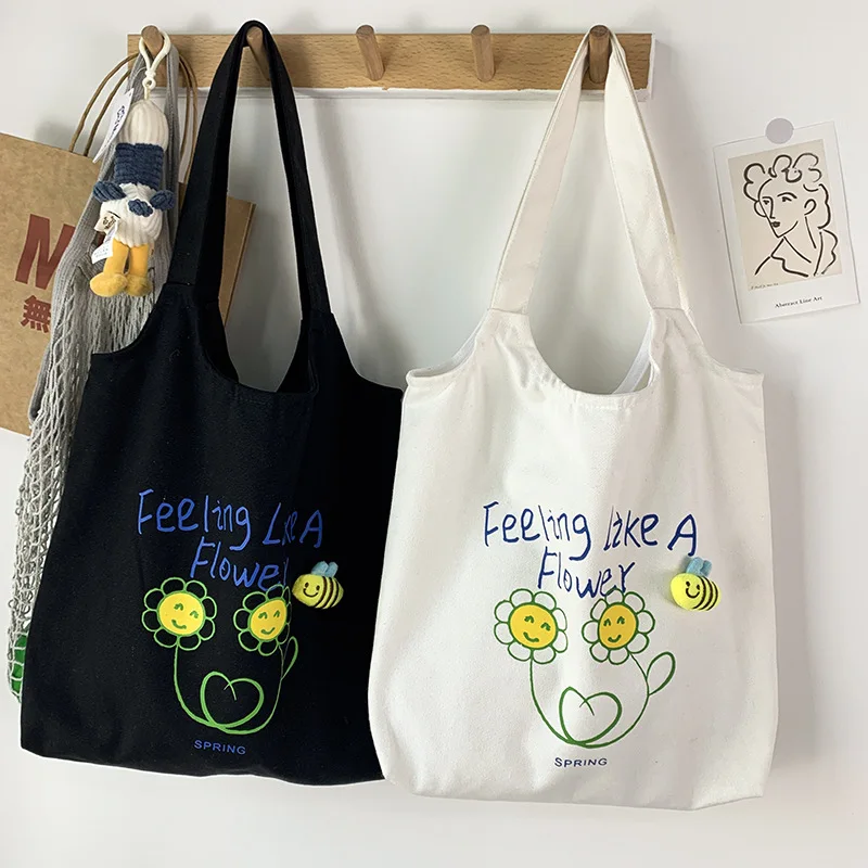 

2021 Summer Custom Canvas single shoulder bag Large Capacity ladies cartoon handbags wholesale, Customized color