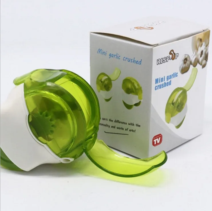 

Hot selling kitchen tools garlic chopper mini garlic crushed, Green