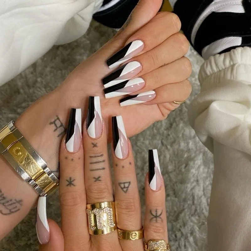 

24Pcs Simple Black White Long Ballet Fake Nails Wearable Stick On Nail Artificial Finger Decor Coffin Fullcover Press On Nails, White/black