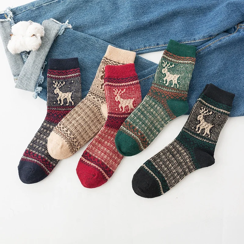 

Thick 4%Wool Red Green Black Cartoon Deer Knitted Winter Warm Socks for Women, 5 colors