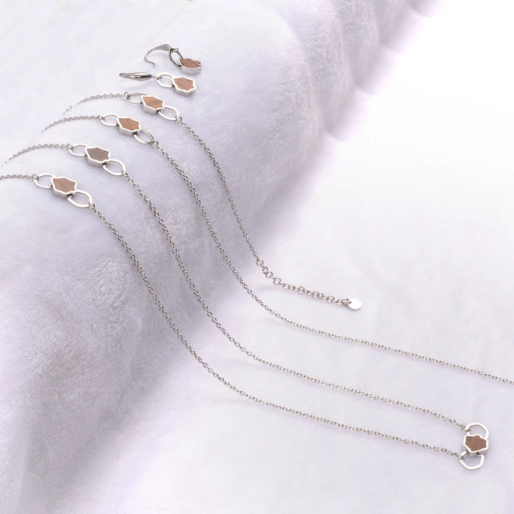 

Latest designer jewelry box packaging available women accessories jewelry set with earring,hand chain,sweater chain and necklace