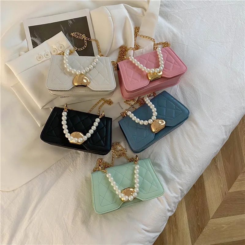 

2021 Lingge embroidered bag female summer new fashion pearl chain crossbody bag small flap bag, 5 colors