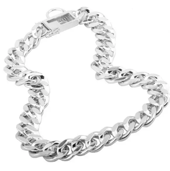 

2021 Popular New Designed Handmade Training Gold Luxury Dog Collar Charm Dog Collar