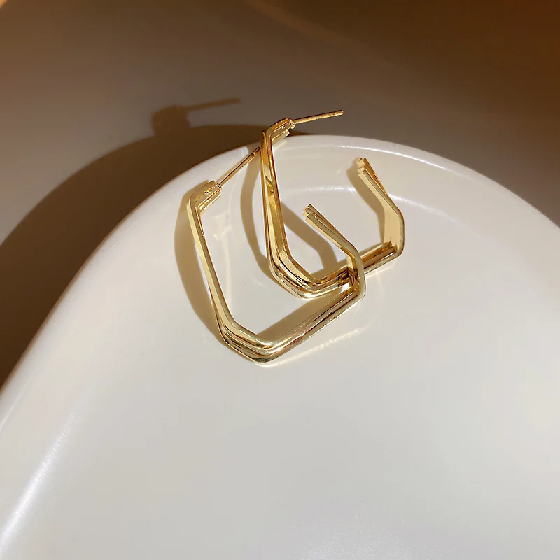 

2021 trendy geometric gold plated earring studs