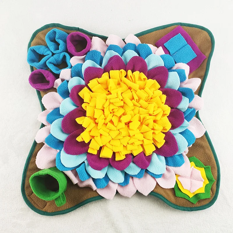 

2022 New Pet Feeding Pad Dog and Cat Resistant to Bite Slow Food Color Flower Design Blanket Pad