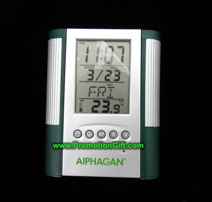 Plastic pen holder.jpg