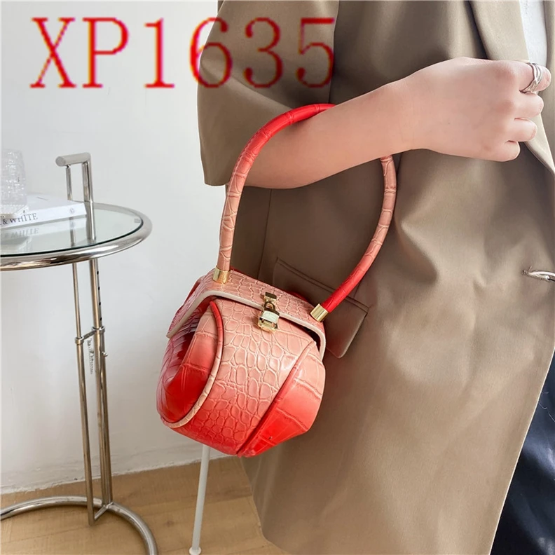 

XP1635 new 2021 fashion Korean female bag personalized design color matching portable small round bag tide