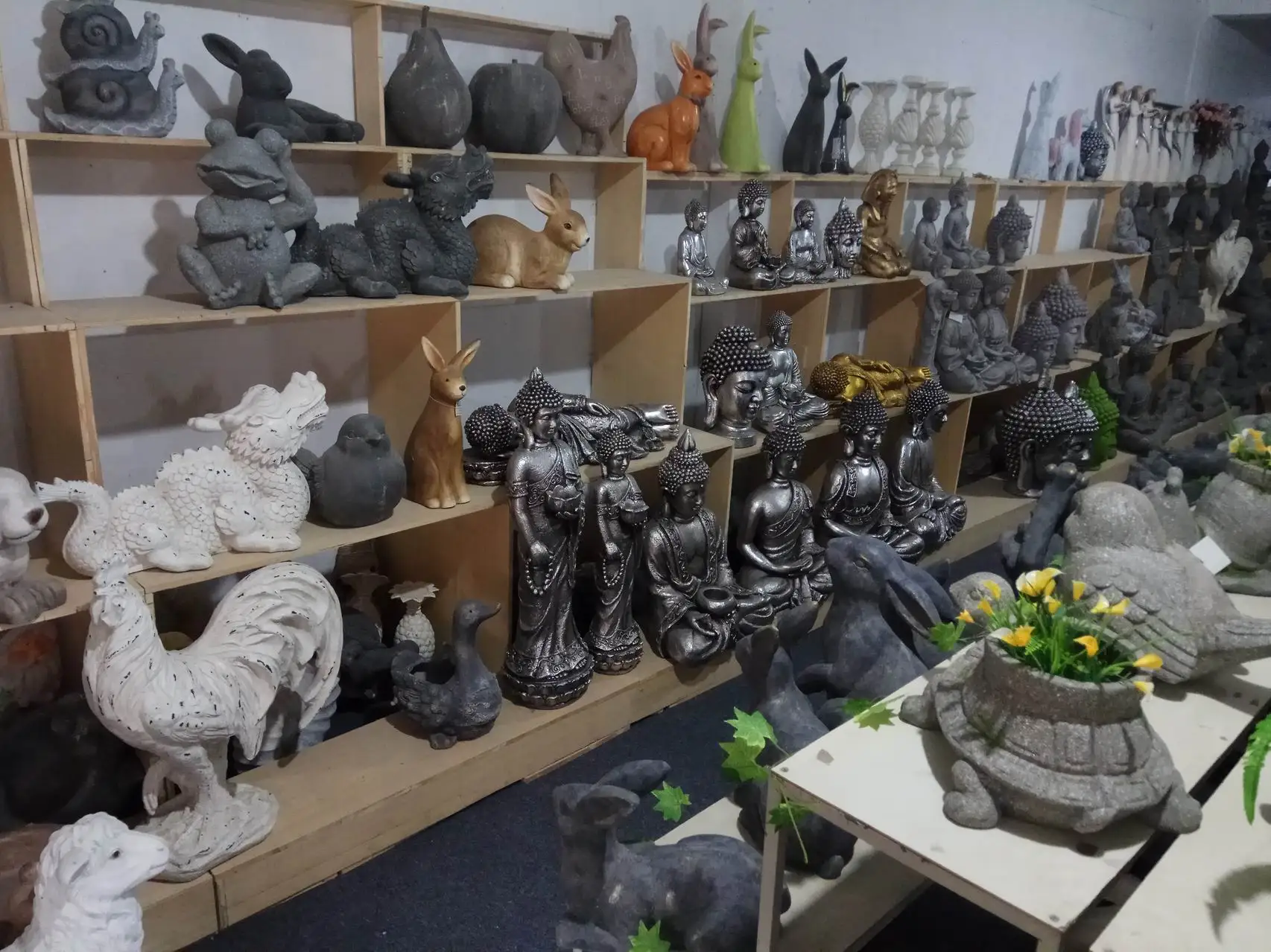 2022 Hot Amazon Christmas Decorations Ceramic Rabbit Sculpture Home Garden Decor Gold Animal Statues