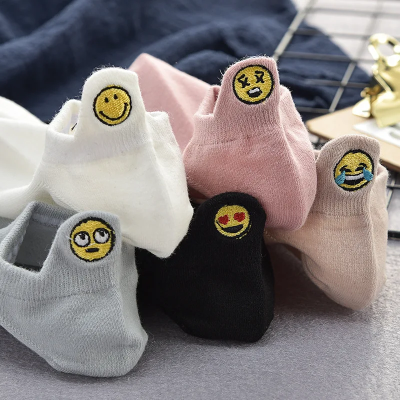 

Youki Women's High Quality Comfortable funny smile expression Embroidery Cotton ladies Short ankle Socks