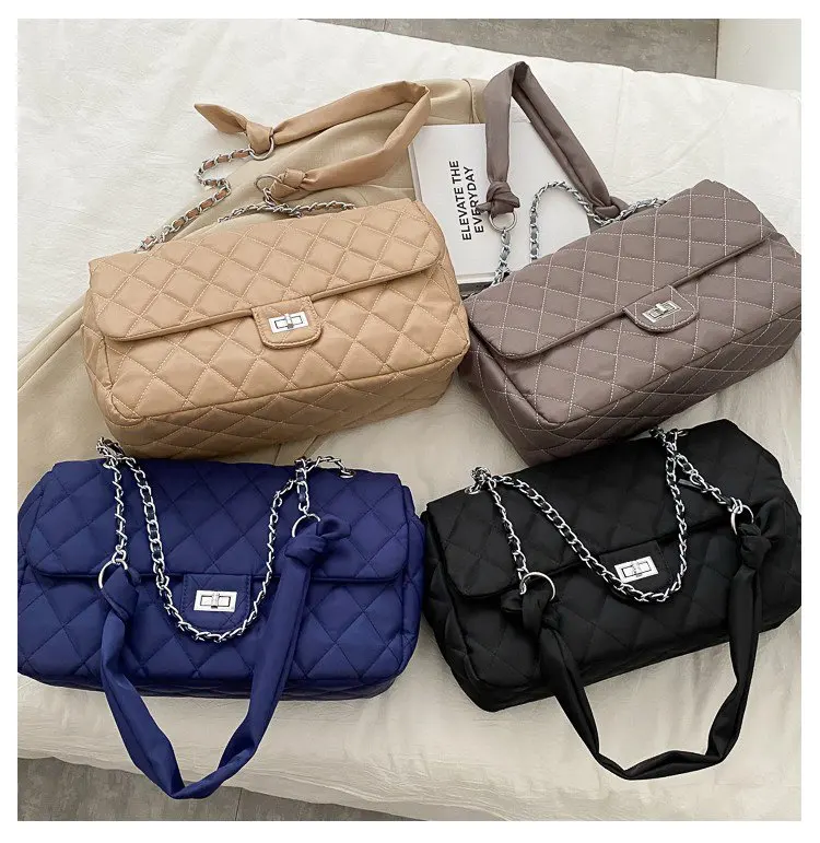 

2021 Ladies Handbag Fashion Square Classic Chain Messenger Shoulder Bag Simple Lattice Luxury Female Bag, Picture color