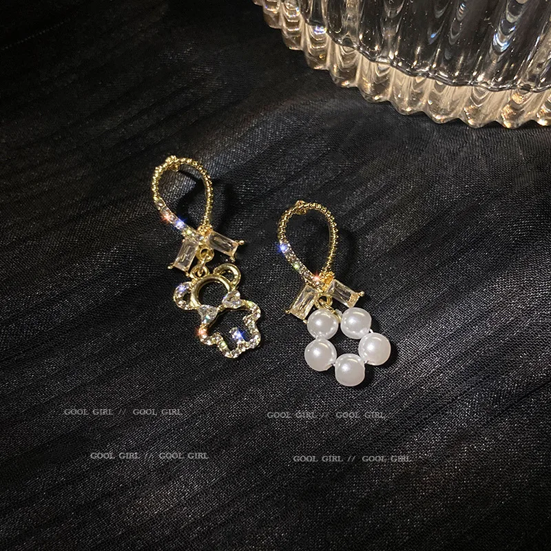 

fashion trendy gold plated crystal drop baby bear earrings