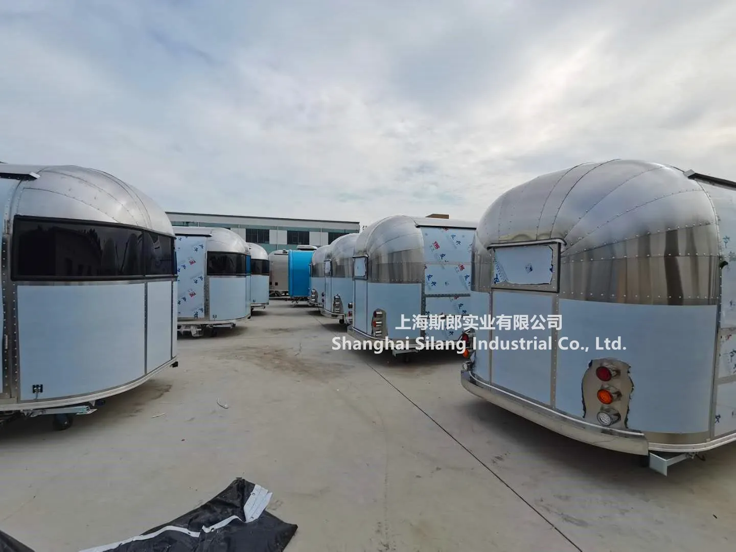 Airstream food cart camping mobile kitchen in sale/ waffle pizza ice cream bread street fast food trailer food truck in sale factory