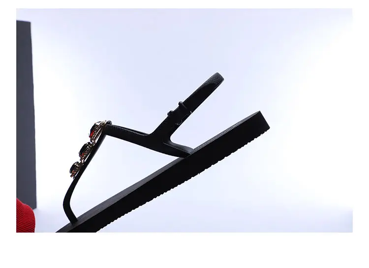 sandal_03.jpg
