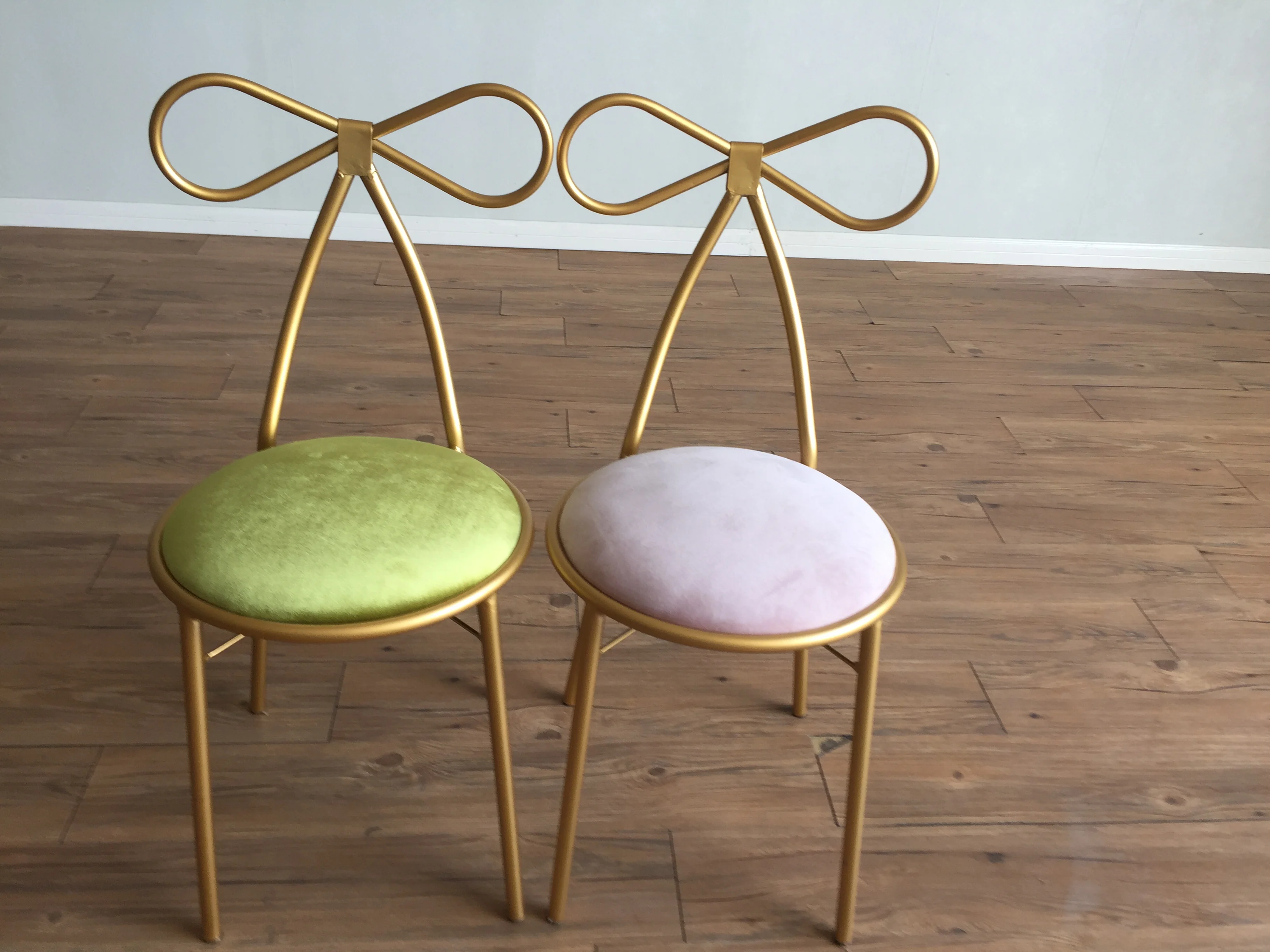 
Wedding Event Metal Princess kids Party Tables and Tiffany Chairs For Party and Events 