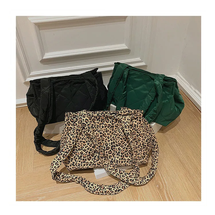 

High Quality Space Cotton Bags Big Diamond Lattice Tote Women Down Bags Winter Fashion Large Soft Shoulder Handbags Leopard