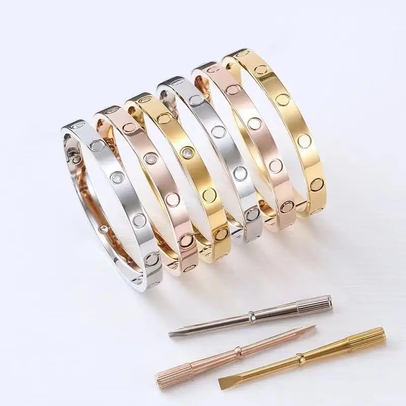 

Wholesale Fashion Luxury Brand Jewelry Lovers Bracelet 316L Stainless Steel Bracelet
