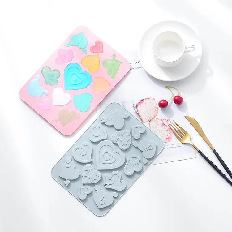 

Silicone love shape caking molds soft candy baking chocolate molds