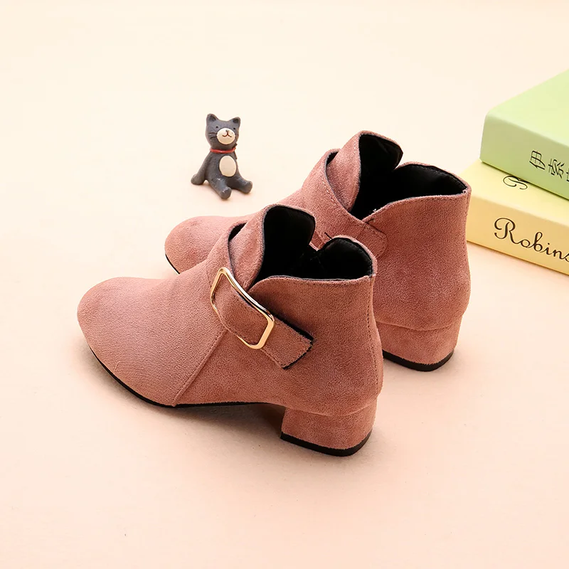 

Durable and comfortable non-slip Martin boots