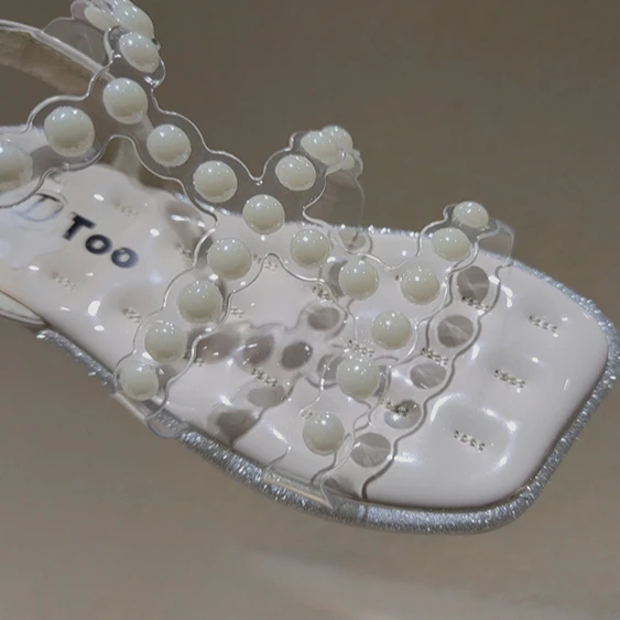 

Korean girl sandal Korean edition pearl princess beach shoes